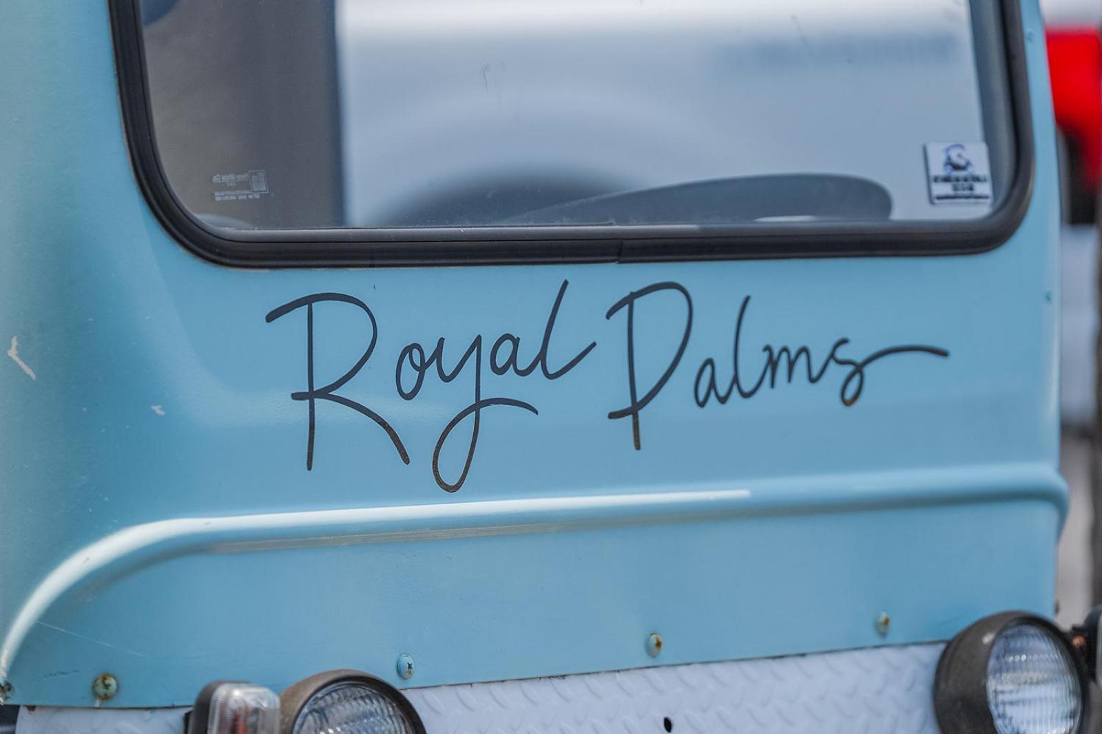 Royal Palms 2*